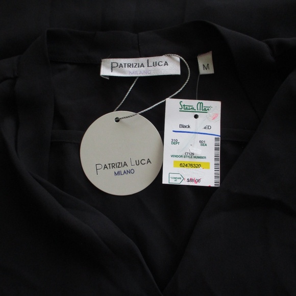 NWT - PATRICIA LUCA pretty black V-neck blouse - sz M - MSRP $88.00 - Picture 2 of 3